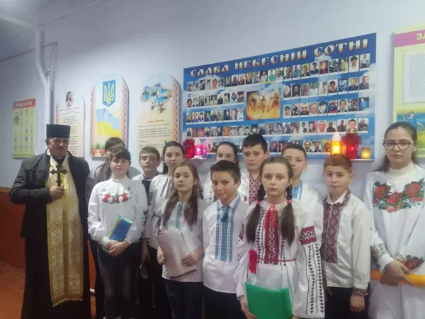 Вшанування пам'яті Героїв Небесної Сотні у нашій школі 20.02.2019 р.